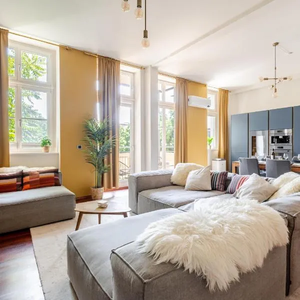 EDLER WOHNRAUM Design-Loft im Graphischen Viertel 2 Schlafzimmer mit Balkon, Miele-Kaffeevollautomat, Miele-Weinkühler, Klima, Lift, Tiefgarage & WLAN 266 Mbps, hôtel à Leipzig