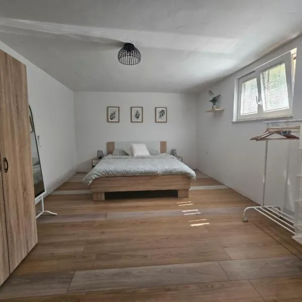 Apartma Sofiora, hotel v destinácii Dekani