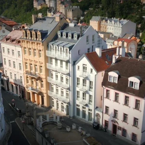 Castle Hill Residence, hotel v Karlových Varoch