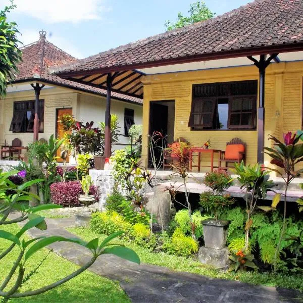 Rijasa Homestay, hôtel à Tirtagangga