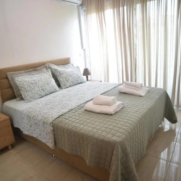 Lia's Apartment – hotel w Aleksandropolis