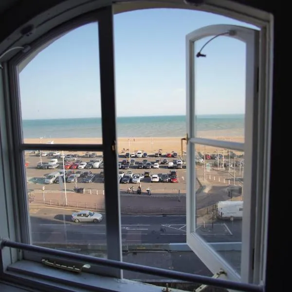 Two Bed Flat Sea view Old town Hastings, hotel in Hastings