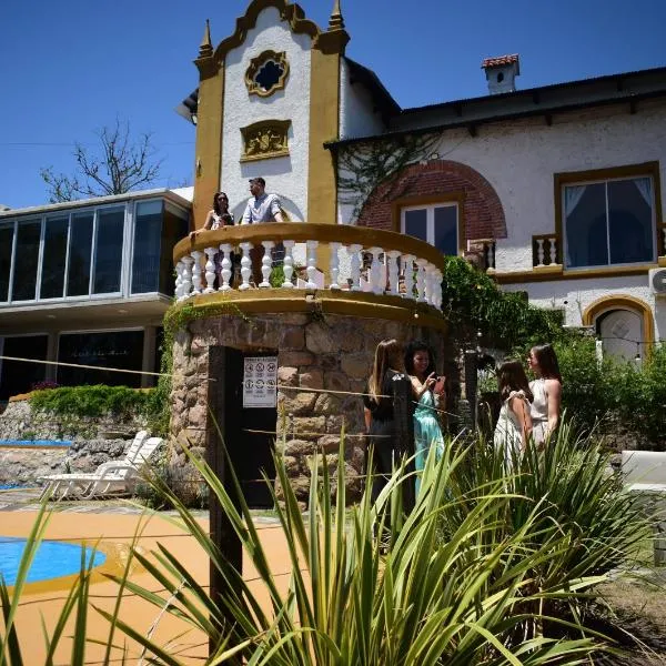 Hotel y cabañas FATVIAL 4 de Abril, hotel sa Tanti