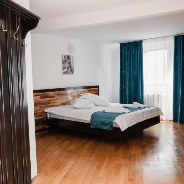 Abigarrado, hotel sa Rucăr