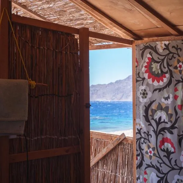 Eden Camp Abu Galum – hotel w mieście Dahab