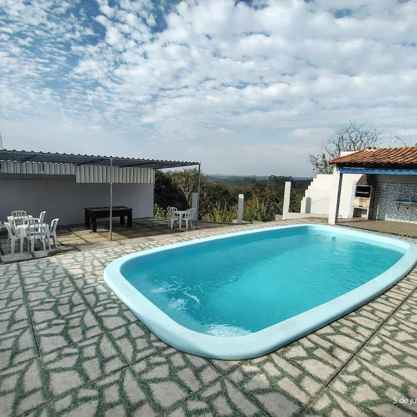 Casa com piscina, fácil acesso a Raposo Tavares