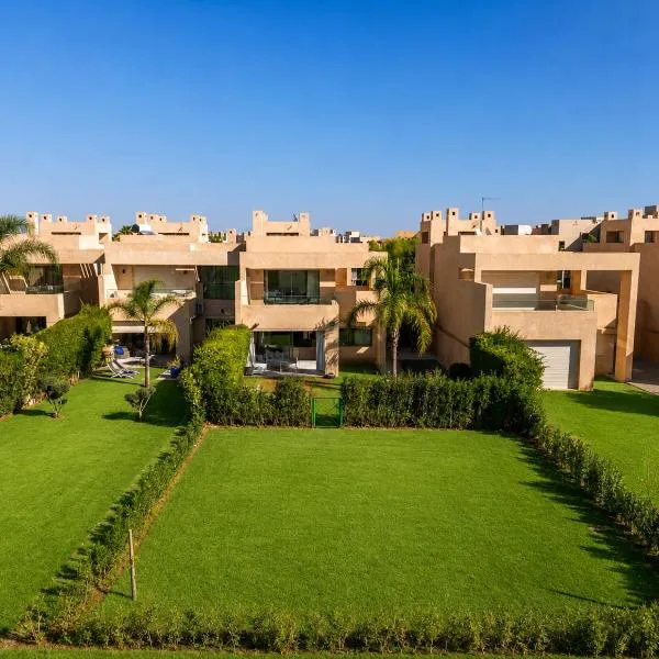 Luxury Villa Private Pool & Golf View 7 min to center, hotelli Marrakechissa