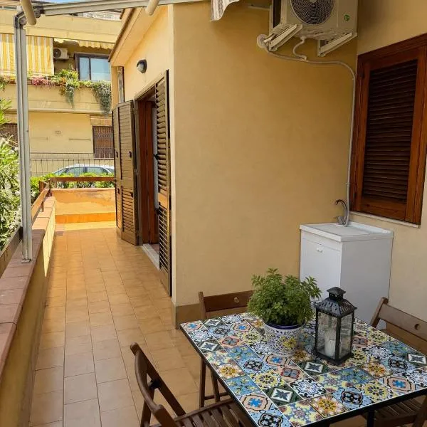 Casa vacanze il Papiro, hotel in Riposto