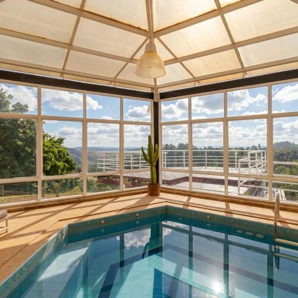 Casa de Campo com Lago, Piscinas Jacuzzi e Sauna