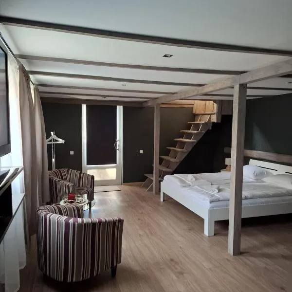 Upes apartamenti Ventspilī, hotel din Ventspils