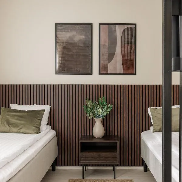 Calm Design Studio with Balcony & Parking, hotel em Pori