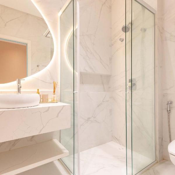 Apartamento Luxuoso Frente Mar na Praia de Bombas - Foto 3