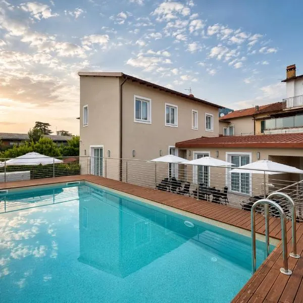 Petit Hotel, viešbutis mieste Pratas