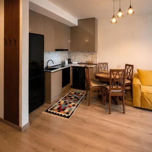New M2 Apartment with balcony, hotel en Tiflis