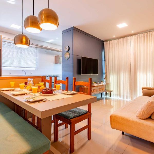 Elegante Apartamento no início da Praia de Bombas - Foto 5
