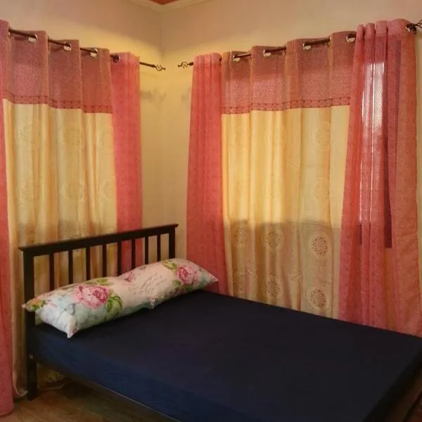 Vhauschild Transient Rooms -B, hotel in Pandayan