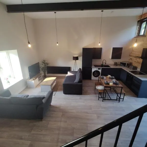 Modern 2 bed house Near Town Centre, готель у місті Тетфорд