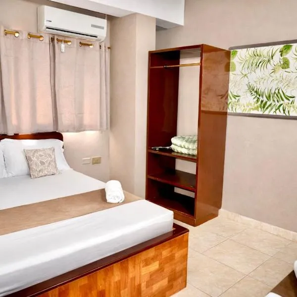 HOTEL LUA ORIGENEs, מלון בRodadero