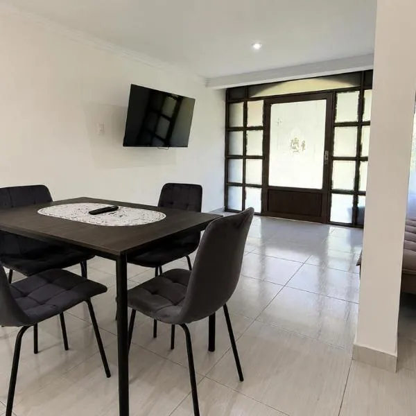 Apartment 5 minutes from the airport, stadium and Unicentro, hotel in Pereira
