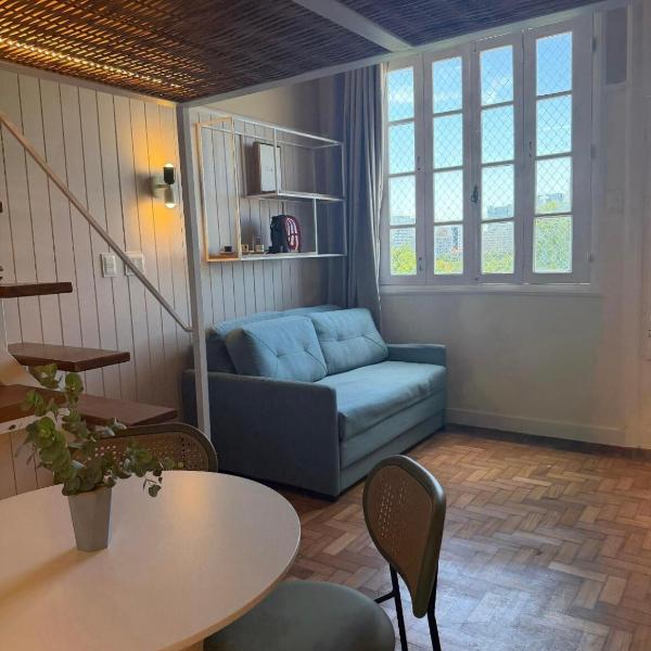 Loft com vista, varanda e conforto na Glória - RJ