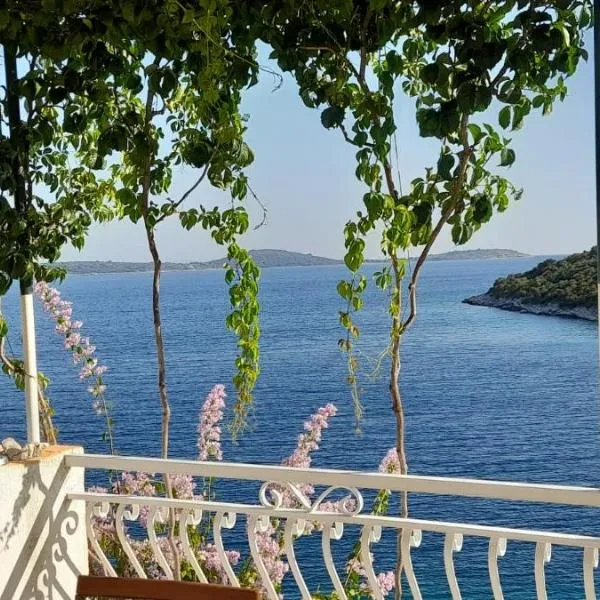 Beachfront apartments Ljubljeva, hotel v Vinišću