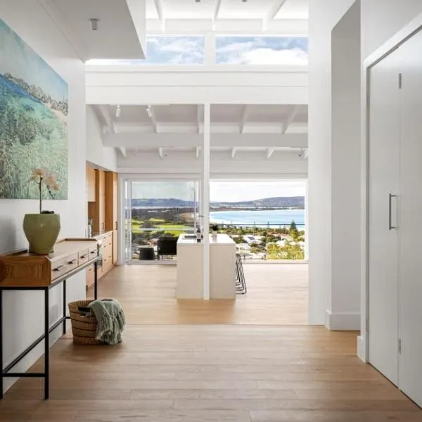 The View, Albany Holiday House، فندق في ألباني