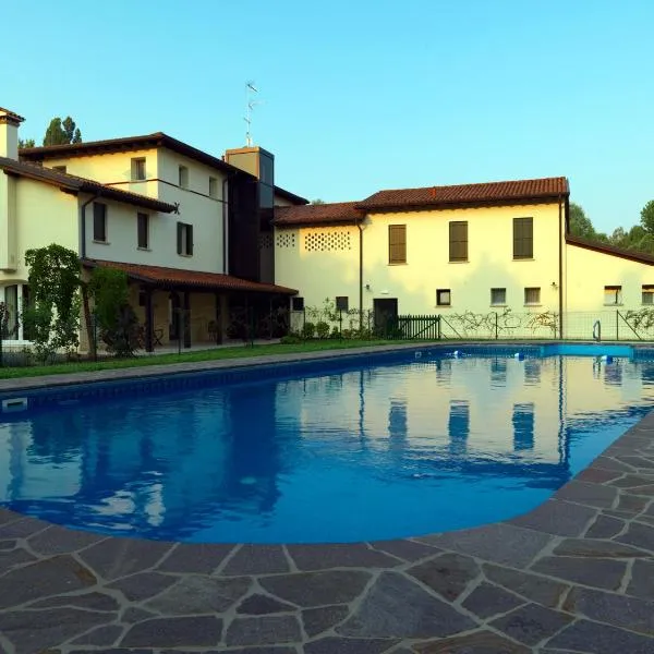 Ca' Dei Molini – hotel w mieście Gruaro