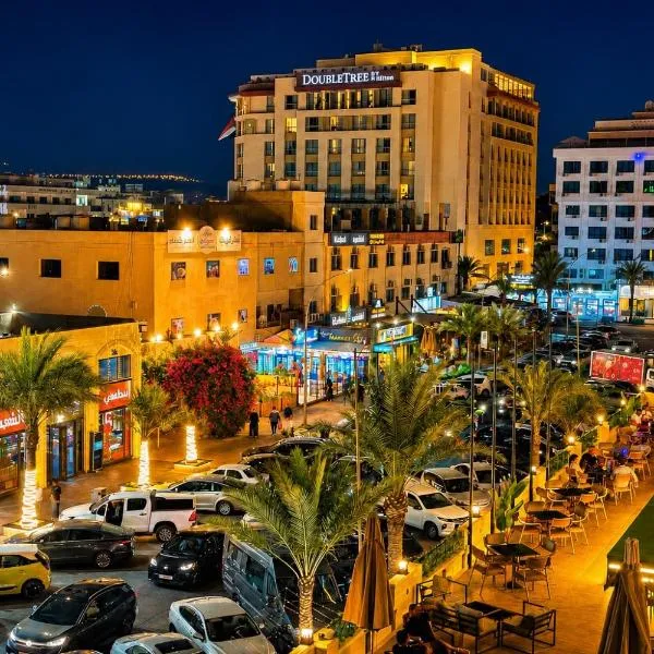 Pizza Street Hostel, ξενοδοχείο στην Άκαμπα