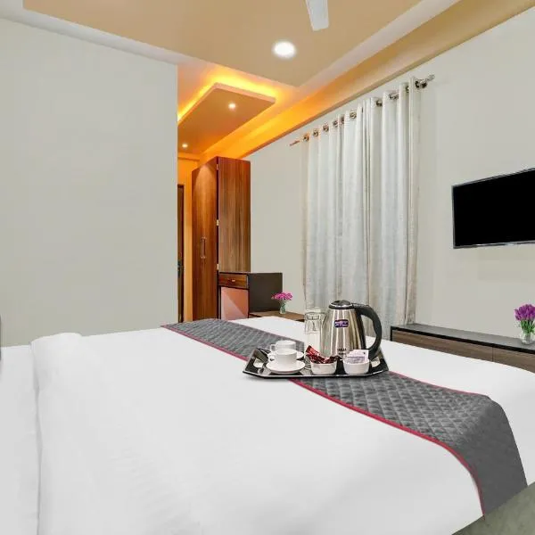 Super Collection O Hotel Blueline, hotel u gradu 'Juhi Bari'