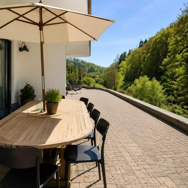 Odw homes - Wohnung im Landhaus mit Terrasse, hotel in Trösel