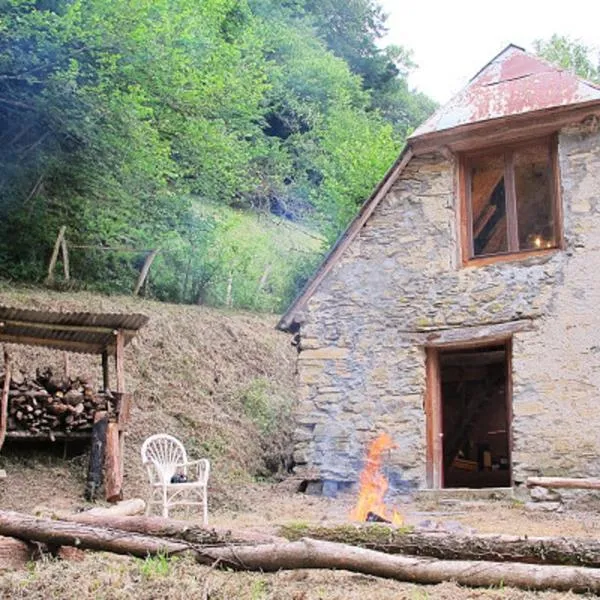 Cabane du Serris - Expérience insolite dans les Pyrénées, hotel em Beaudéan