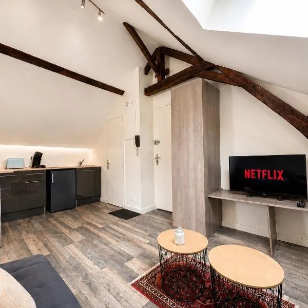 Studio en plein cœur de Laval - 5 min de la gare, hotel in Laval