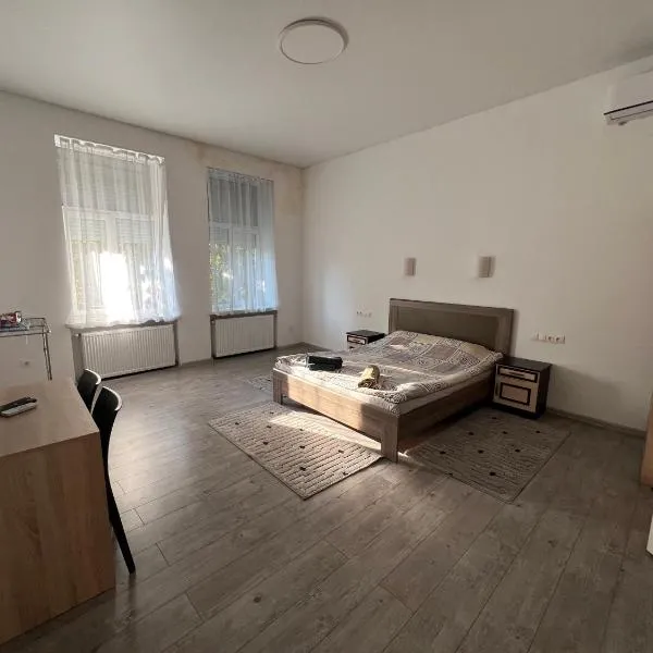 Apartament Мукачівська 34, hotel i Berehove