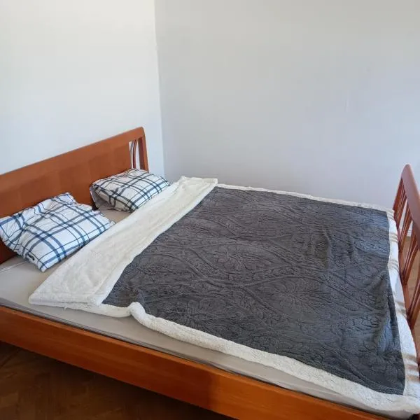Accommodation for four people, hotel v destinaci Rörvik