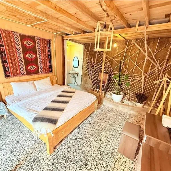 BIKA Farmstay and Camping، فندق في دالات