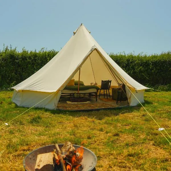 Devon Belltents - South Milton, hotel di Hope-Cove