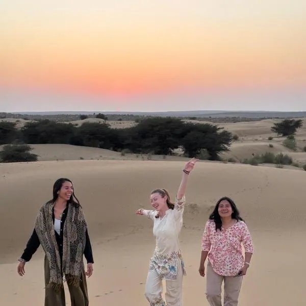 Jaisalmer Hostel Camel Castle & Safari, hotel in Jaisalmer