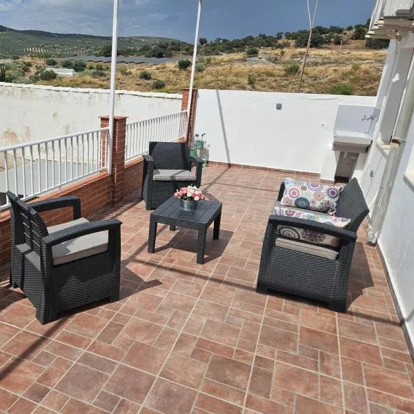 Charming 3-Bedroom Apartment in Scenic Malaga: Villanueva de Algaidas'ta bir otel