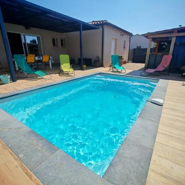 Villa avec piscine privée, khách sạn ở Beaucaire