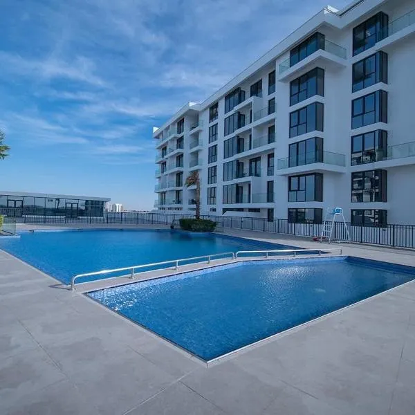 Stunning 2BR Sea View in Blue Bay Walk, hotel in Sharjah