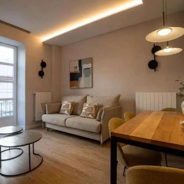 Plaza Mayor - Apartamentos Burgos Deluxe, hotel en Burgos