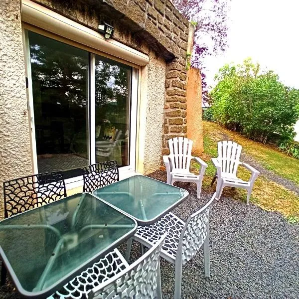 Les Apparts du Vignal de Cheyrac, hotell sihtkohas Polignac