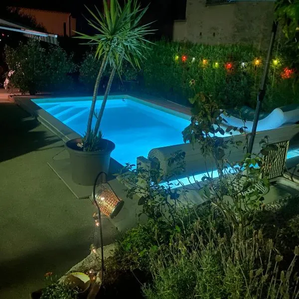 Appartement la calador, hotel v destinácii Pont-Saint-Esprit