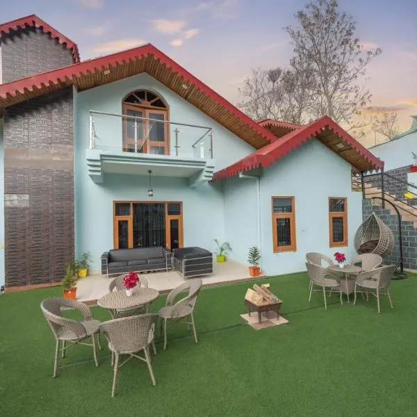 The Moon House l Plunge Pool l Open Air Lawn l Spacious Car Parking l Pet Friendly & 4 Bedroom Villa l Managed By ExoticStays Group, hotel a Kasauli