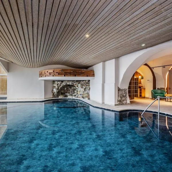 Cavallino Experience - Alpine Wellness Hotel, hotel en Rumo