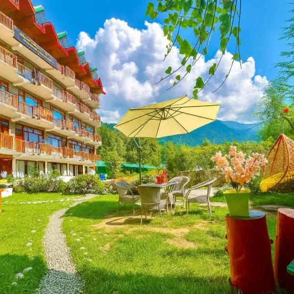 Himalayan River Resort, Manali #riverside #big private parking #scenic river & mountain view #open cafe #spacious room #big garden with campfire, hotel u gradu 'Manāli'