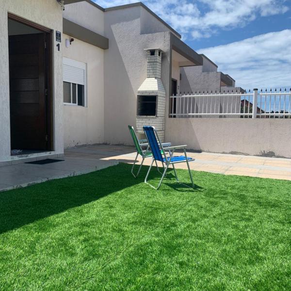 Casa aconchegante a 70m do mar, ideal para famílias - Foto 2