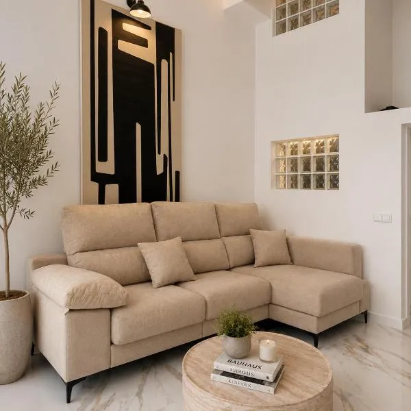 Luxury Capri Duplex, מלון בבנידורם