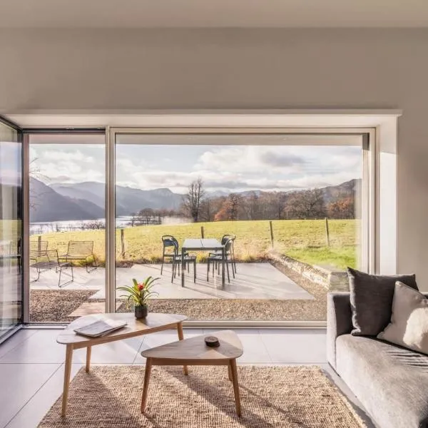 Tethera: Eco-Luxury Passivhaus on Ullswater, hotel in Watermillock