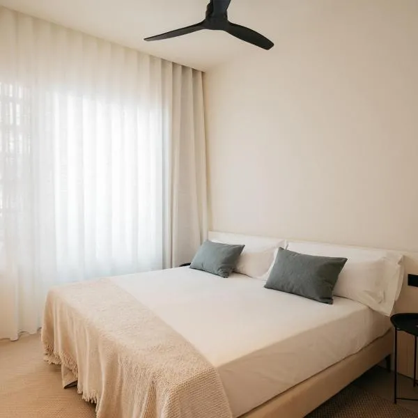 Hostal Serea, hotel in Denia